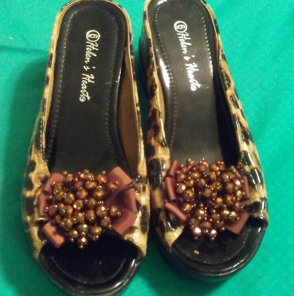 Open toe Wedge shoes